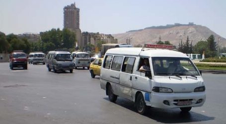 سائقو سرافيس في ريف دمشق يضربون عن العمل بسبب أزمة المازوت