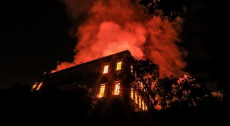 حريق في ريف دمشق يلتهم منزلا وأربعة أطفال