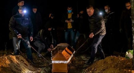 قضى متجمدا… الصحافة العالمية تسلط الضوء على معاناة لاجئ سوري توفي في بولندا