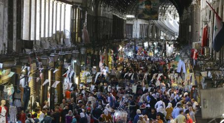 اصحاب المصانع السورية يعيشون آمالاً كبيرة بتحسن الصناعة بعد عودة سوريا للجامعة العربية